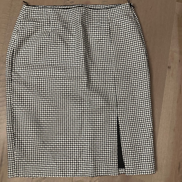 CLASSIC BEAUTIFUL SKIRT WHBM PRINT STRAIGHT SKIRT - Picture 4 of 8